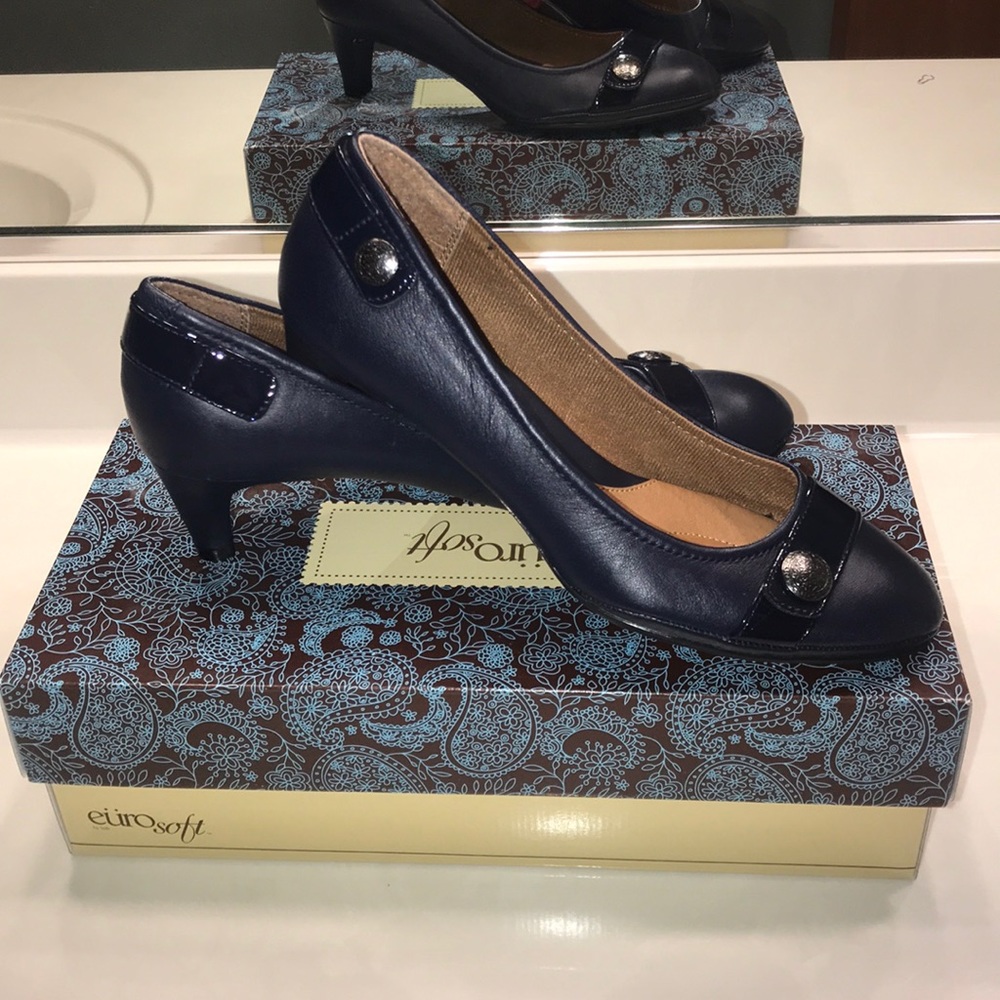 Eüro soft by Söfft- Navy Tahlia Heels